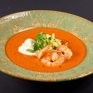 Гаспачо с креветками и сыром страчателла Gazpacho with shrimp and stracciatella cheese