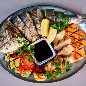 Плато рыбных деликатесов Fish platter