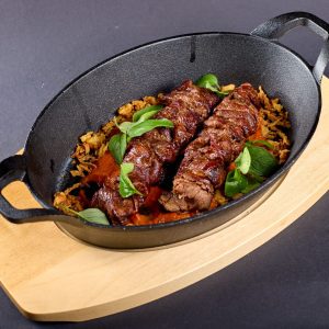 Слайсы из говяжьей вырезки Beef tenderloin slices