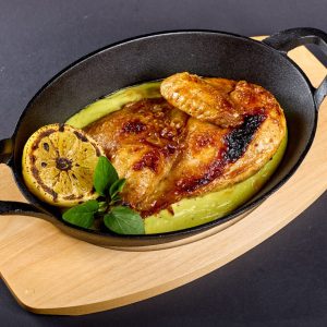 Цыпленок из печи с лимонным соусом Oven- baked chicken with lemon sauce