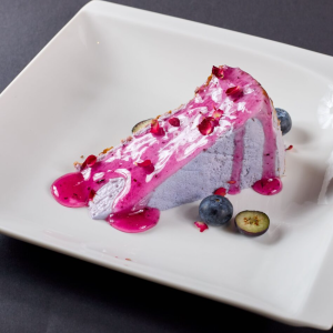 Черничный баскский чизкейк Blueberry Basque cheesecake